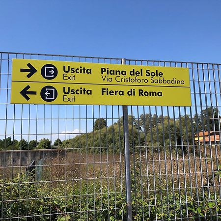 Апартаменты Little House Fiera Di Roma Понте-Галерия Экстерьер фото