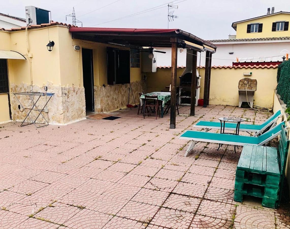 Апартаменты Little House Fiera Di Roma Понте-Галерия Экстерьер фото
