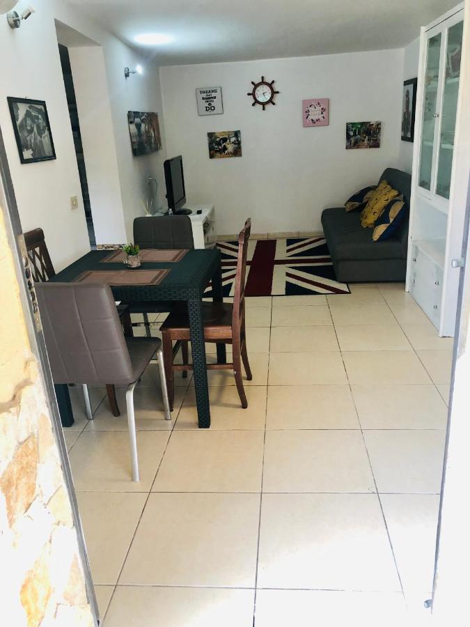 Апартаменты Little House Fiera Di Roma Понте-Галерия Экстерьер фото